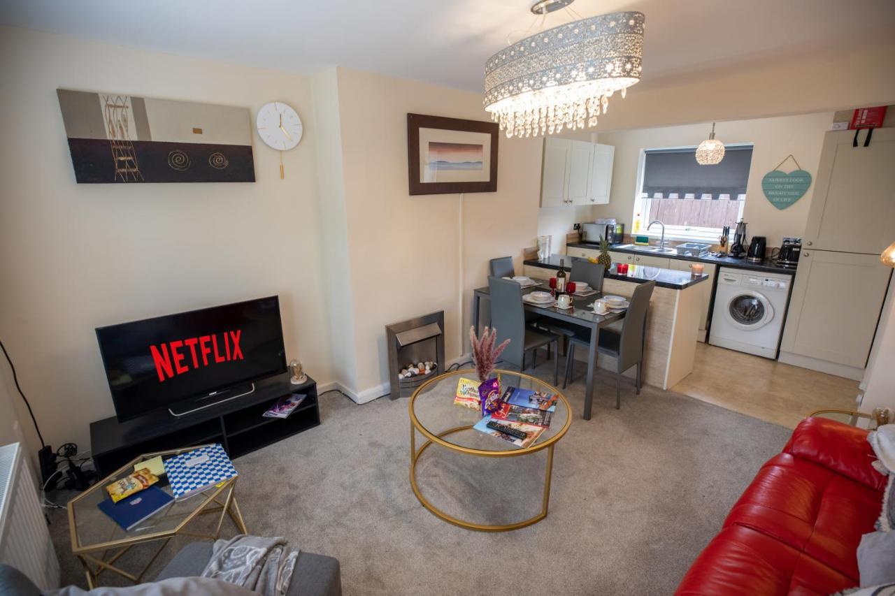 Og Stays Ii- 3Bedroom House Near Nissan & Stadium, Free Parking Sunderland  Eksteriør billede